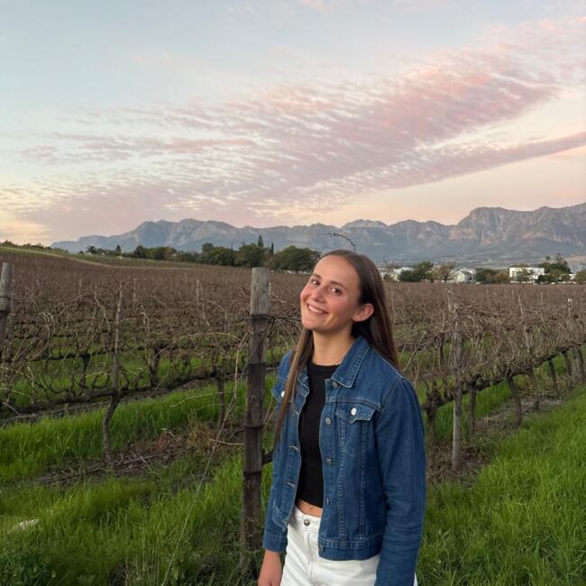 Babysitter in Paarl: Amé