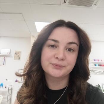 Bébiszitter Debrecen területén: Evelin