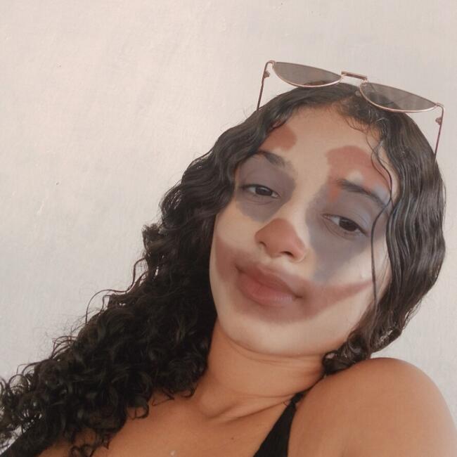 Babysitter in São Luís: Yasmin