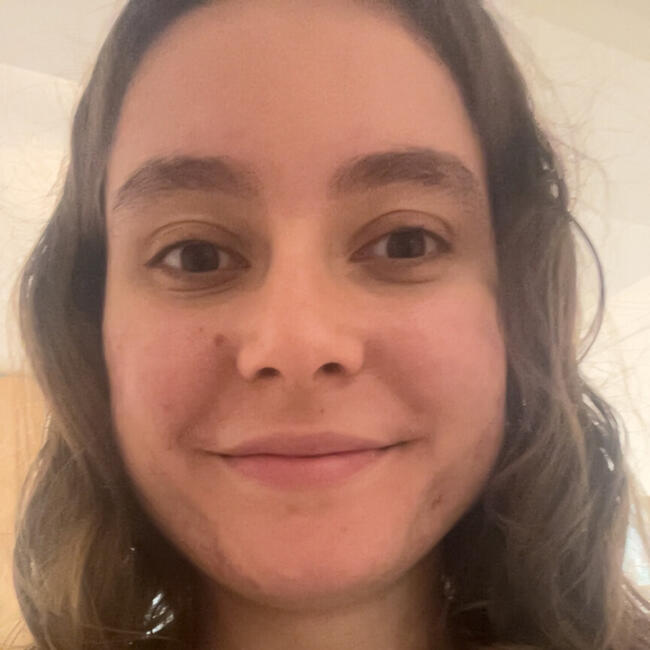Babysitter in Angers: Noa