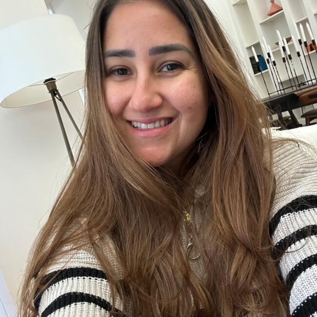 Babysitter in Almada: Andressa