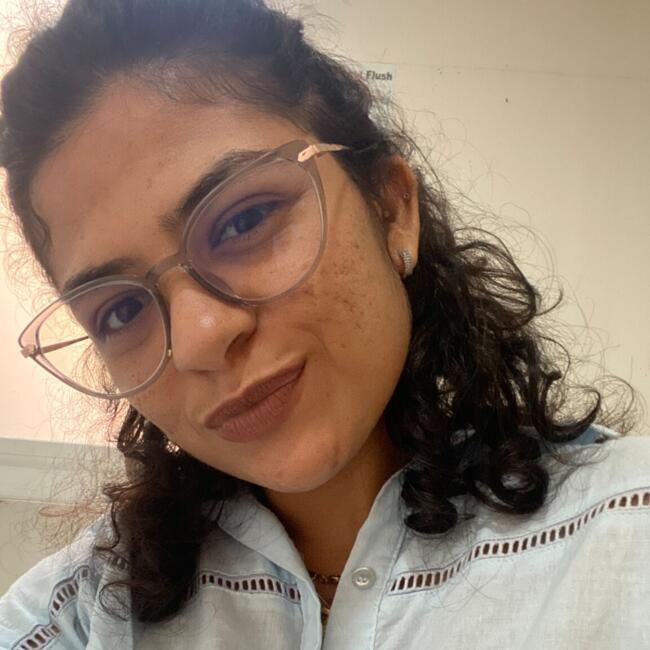 Babysitter in Sri Jayewardenepura Kotte: Andrea