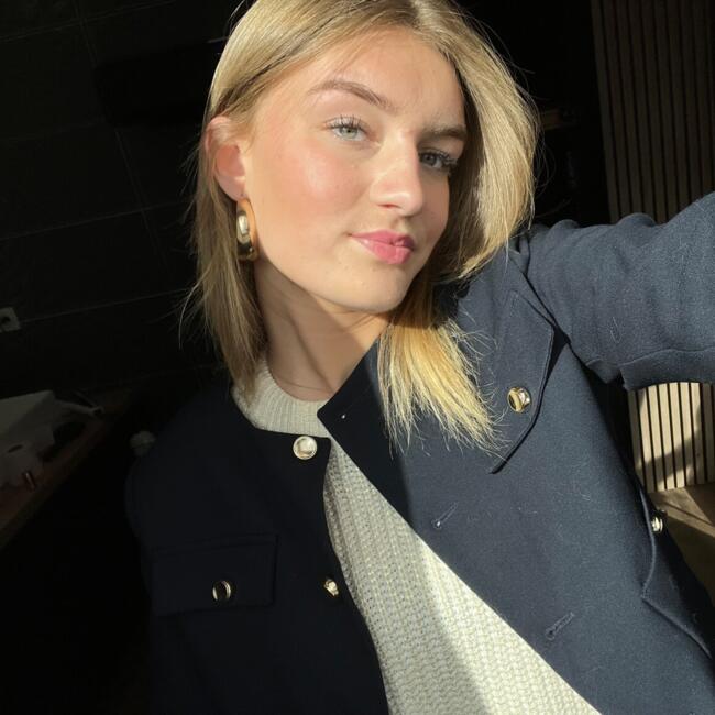 Babysitter in Cambrai: Elise