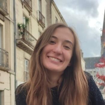 Babysitter in Nantes: Alice