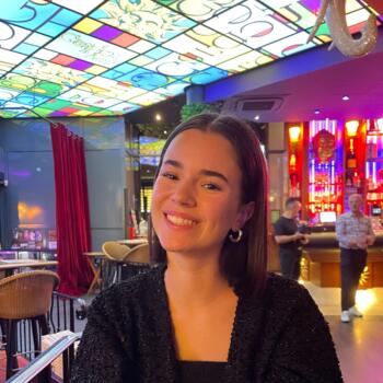 בייביסיטר ב- שטרסבורג: Eloïse