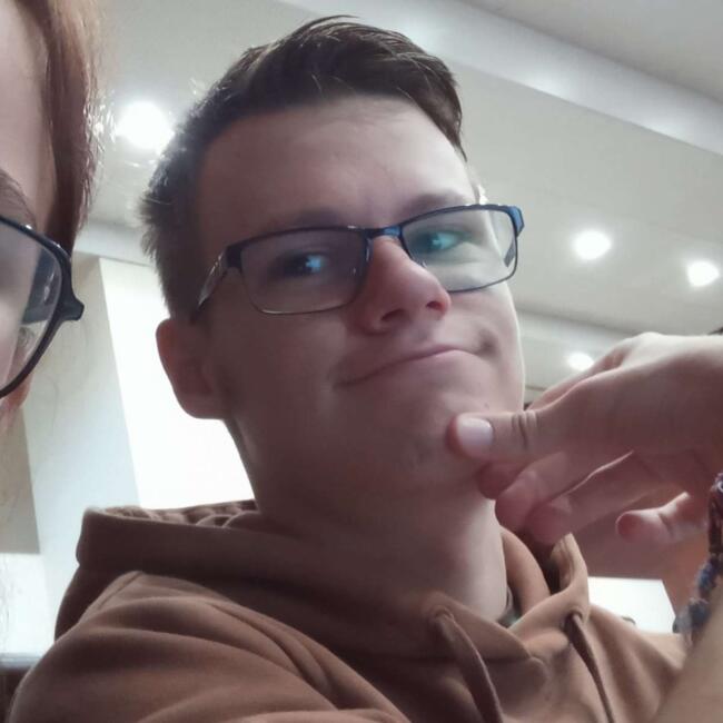 Babysitter in Aytré: Julian