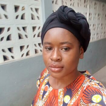 Nanny in Takoradze: Sarah