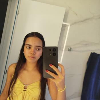 Babá em Jacareí: Luara