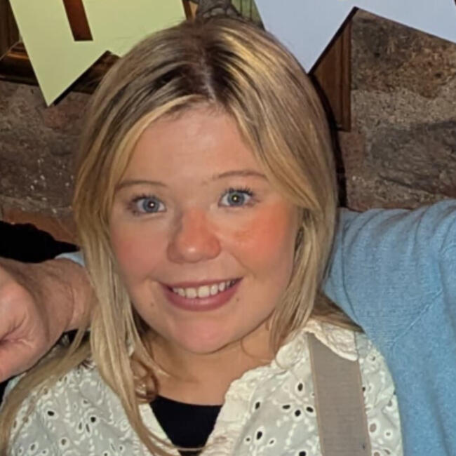 Babysitter in Belfast: Eimear