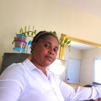 Babysitting job in Santo Domingo Este: babysitting job Evelin