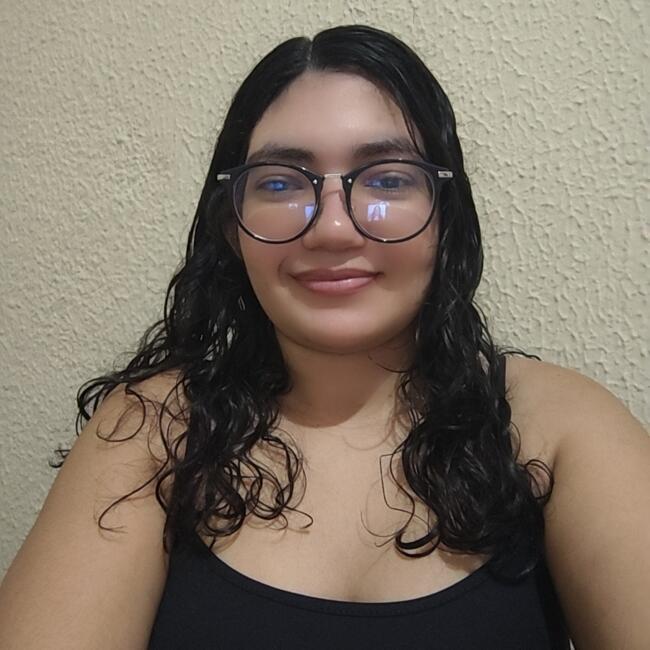 Babá em Fortaleza: Rayanne