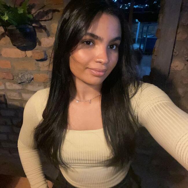 Babysitter in São Gonçalo (São Gonçalo): Livia