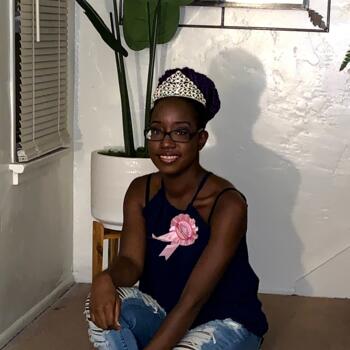 位於洛杉矶的臨時保母: Briana