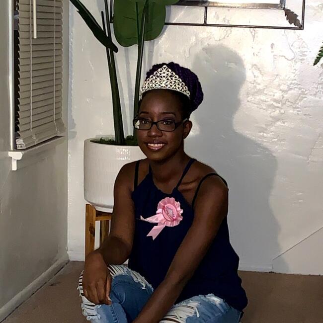 Babysitter in Los Angeles: Briana