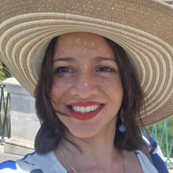 Babysitter Siracusa: Venera