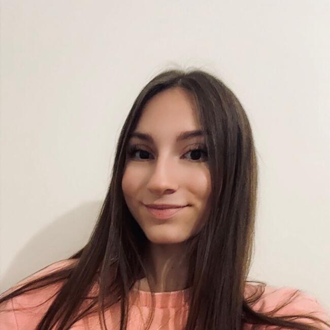 Babysitter in Bastia: Denisa