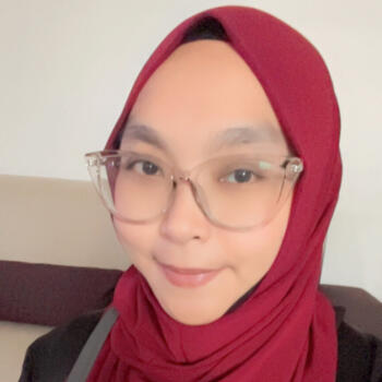 Babysitter in Singapore Island: Nora