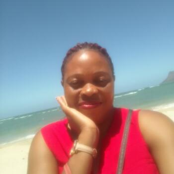Babysitter Cape Town: N Mashangana Mercy