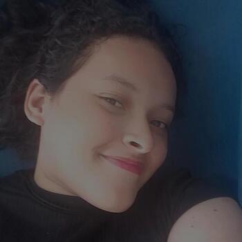 Babá em Fortaleza: Sara