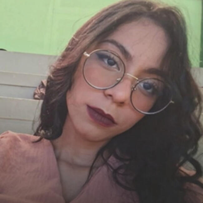 Babá em Eunápolis: Ana