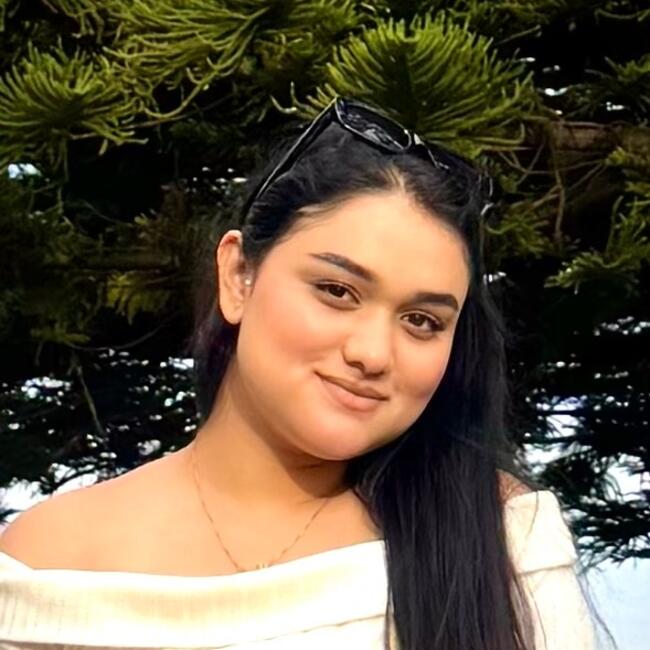 Babysitter in Sydney: Anushka