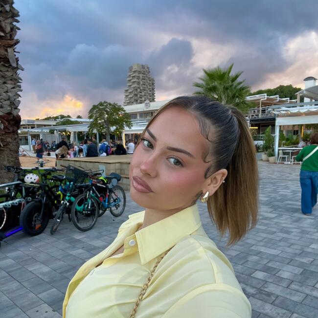 Babysitter in Granollers: Gala Barroso