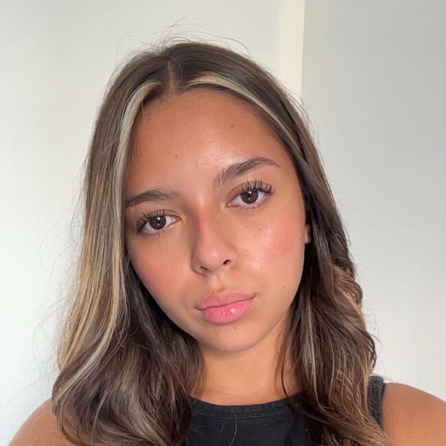 Babysitter in Miramas: Annabel