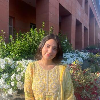 Babysitter Delhi: Nishtha