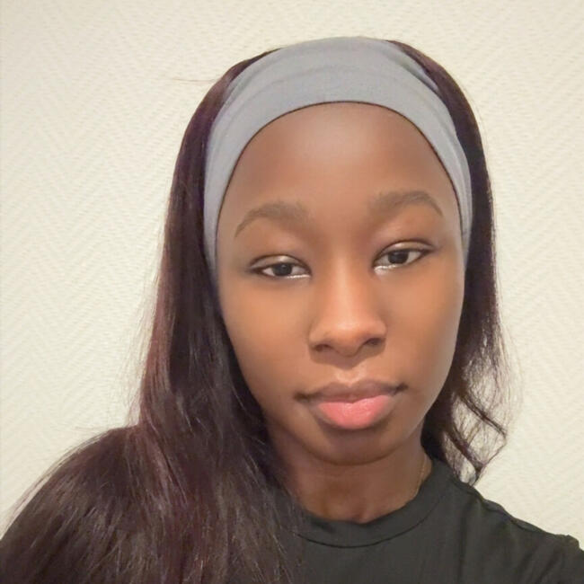 Babysitter in Villeurbanne: Hawa