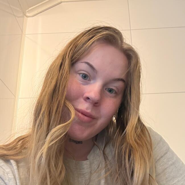 Babysitting job in Sortland: Victoria