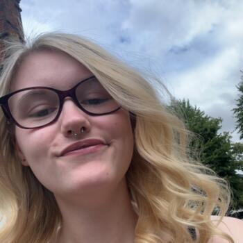 Babysitting job in Ashford: babysitting job Lucy