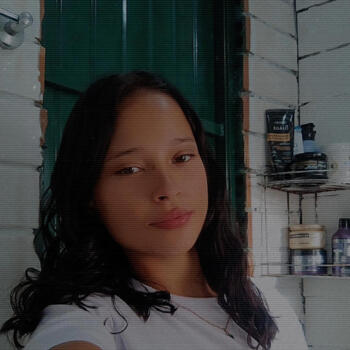 Família Canoas: Larissa