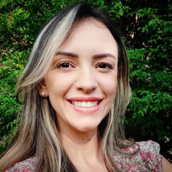 Babysitter Brasília: Keyty