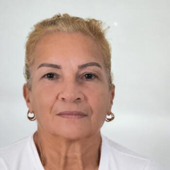 Niñera en Santa Lucía de Tirajana: Zoila