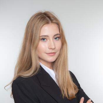 Babysitter Crans-Montana: Daryna
