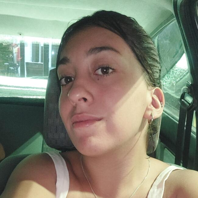 Niñera en Veinticinco de Mayo: Patricia
