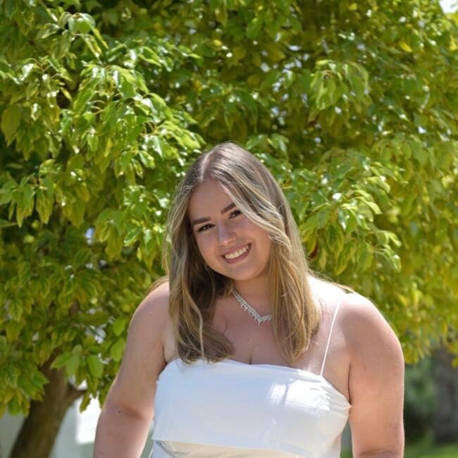 Babysitter in Toulouse: Emma