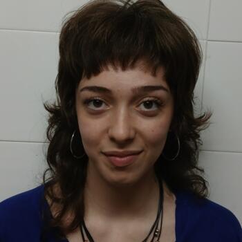 Babysitter Illescas: Laura