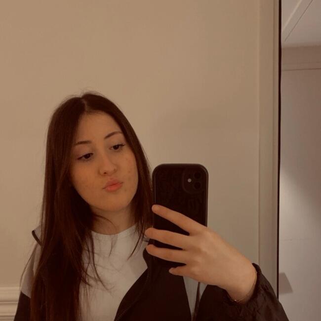 Babysitter in Yvoir: Samira