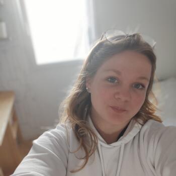 Babysitter Plélo: Leane