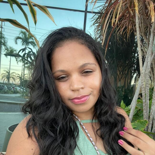 Babysitter in Camaçari: Juciane