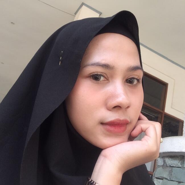 Babysitting job in Bandung: Annisa