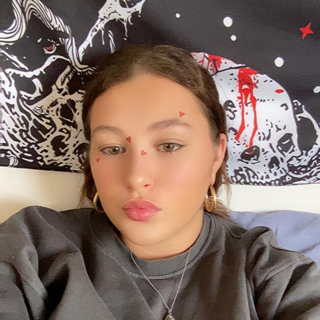 Babysitter in New Plymouth: Courtney