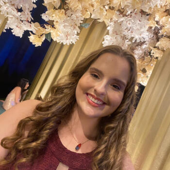 Babysitter in Serra: Larissa