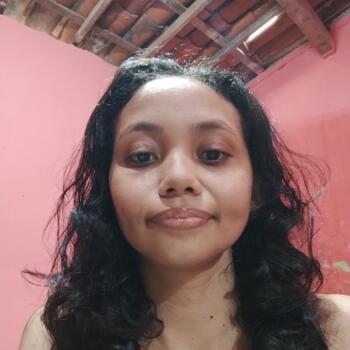 Babá em Caucaia: Roseane