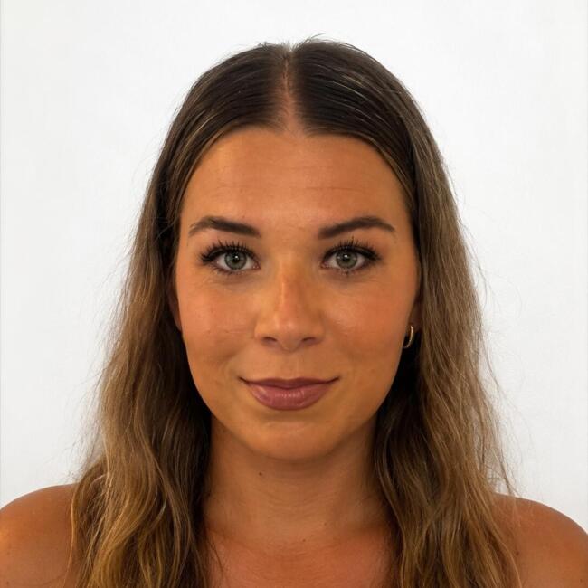 Babysitter in Marbella: Laura