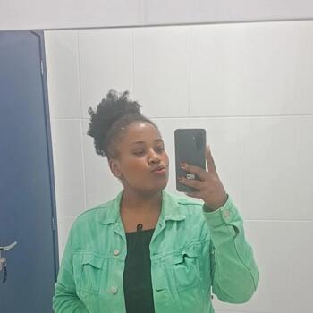 Babá em Itajaí: Roberta