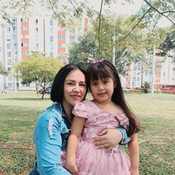 Trabajo para niñera en Cali: trabajo de niñera Andrea