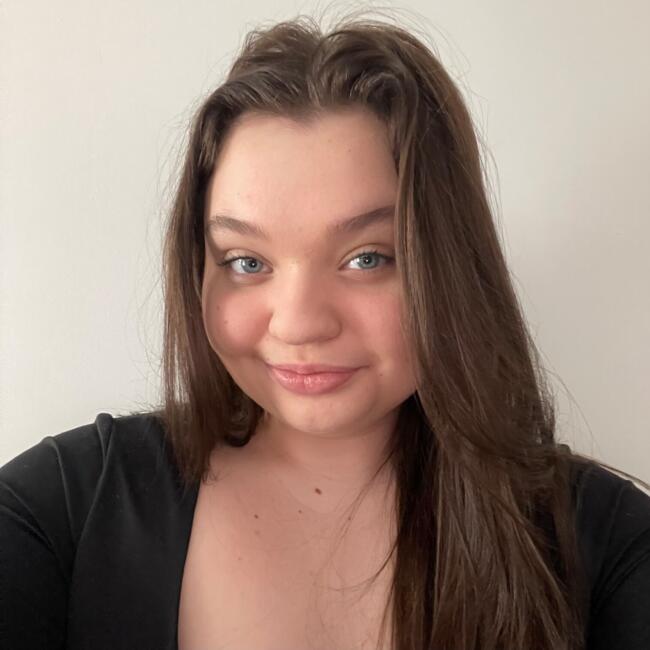 Baby-sitter in Montréal-Est: Audrey