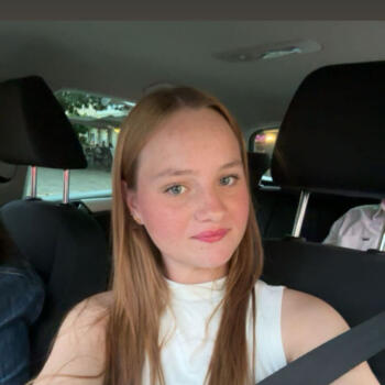 Babysitter Troyes: Ornelya